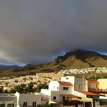 In Roque Del Conde شقة
